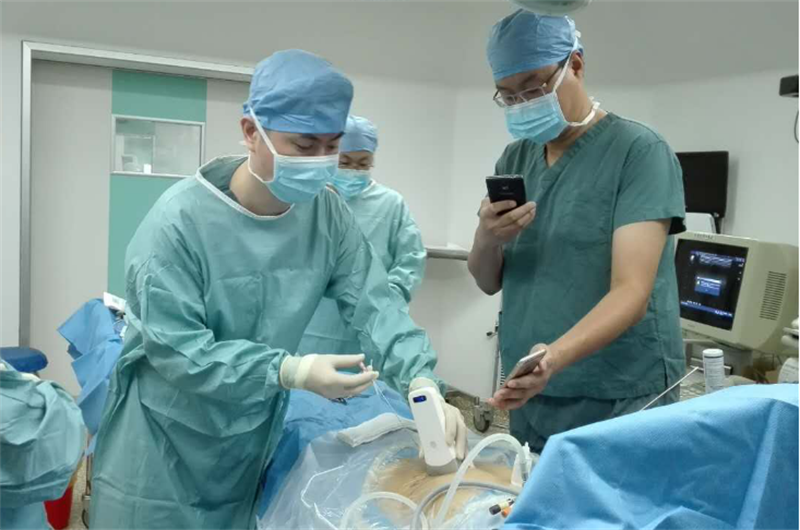 wireless ultrasound scanner bedside emergency tool